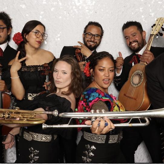 Mariachi Amigos